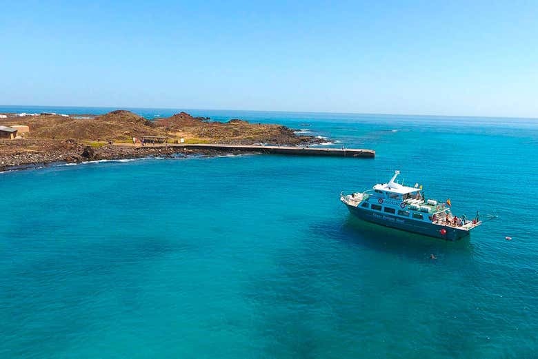 Ferry a la isla de Lobos desde Corralejo + Snorkel