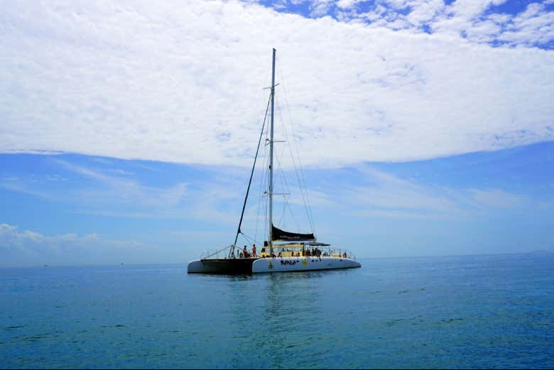 Excursión a la isla de Taboga en catamarán