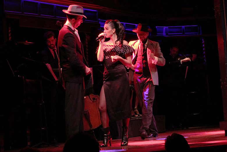 Espectáculo de tango y cena en El Querandi