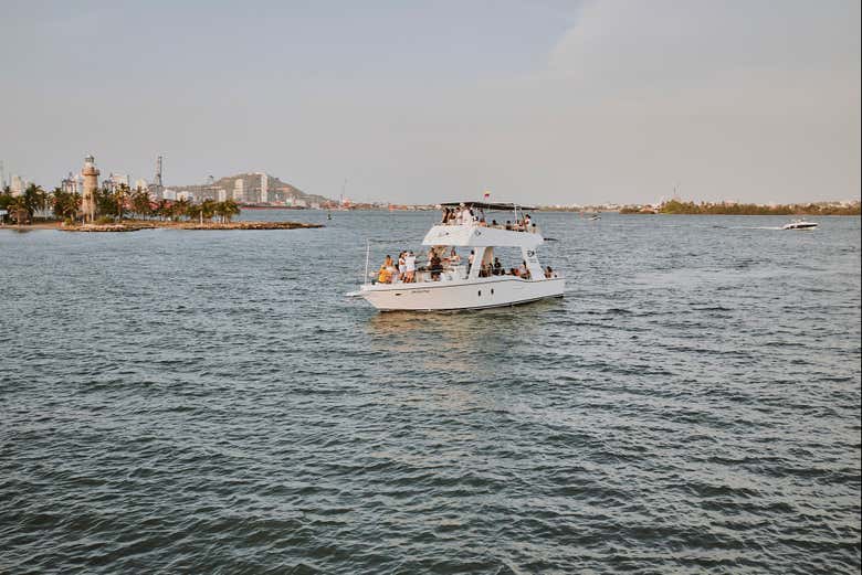 Paseo en barco al atardecer por la bahía de Cartagena