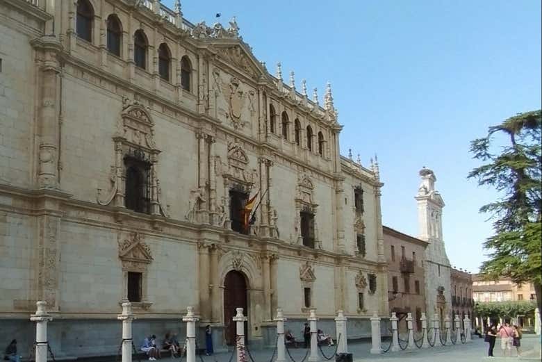 Tour de los misterios y leyendas de Alcalá de Henares