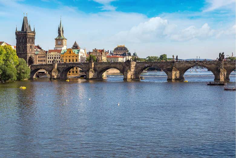 Paseo en barco vintage por Praga
