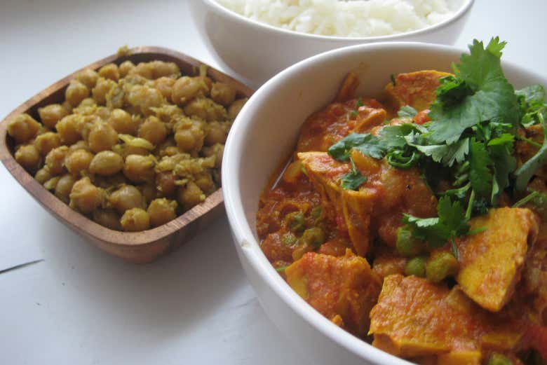 Clase de cocina y cena con una familia india