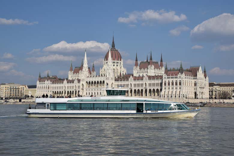 Crucero por el Danubio en Budapest con bebidas