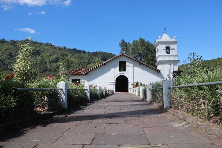 Excursión al Volcán Irazú, Valle de Orosi y Jardines Lankester