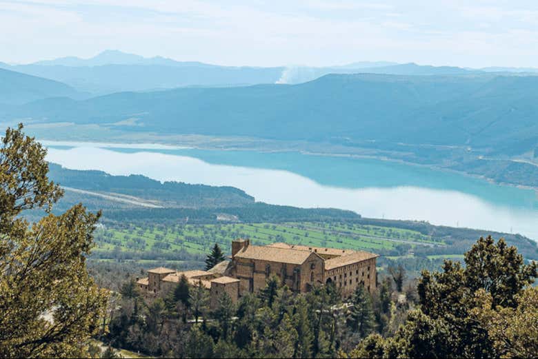 Excursión al monasterio de Leyre y el castillo de Javier