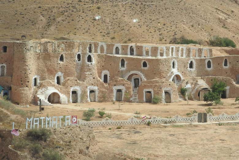 Excursión privada de 2 días a El Djem, Douz y Kairuán