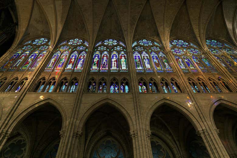 Entrada a la basílica de Saint-Denis