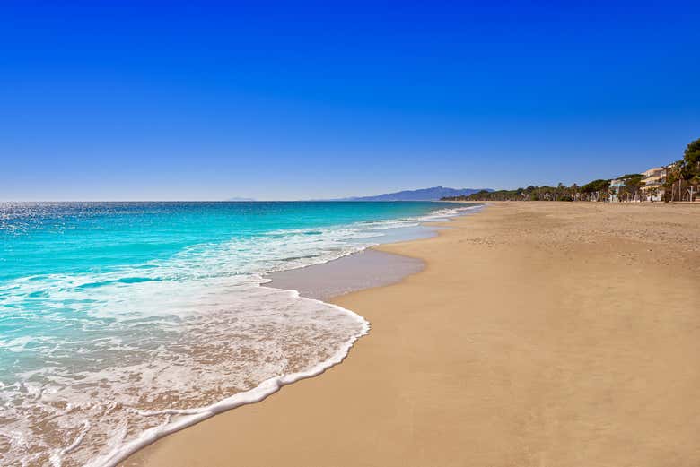 Cambrils por libre en ferry