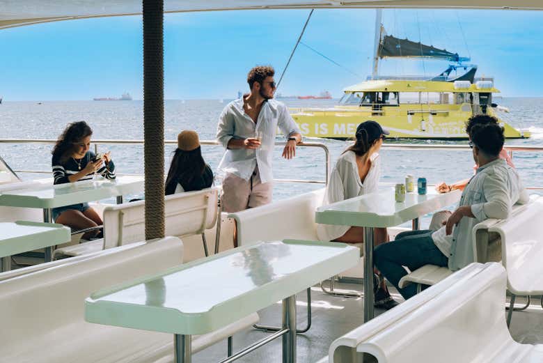 Paseo en catamarán por Barcelona