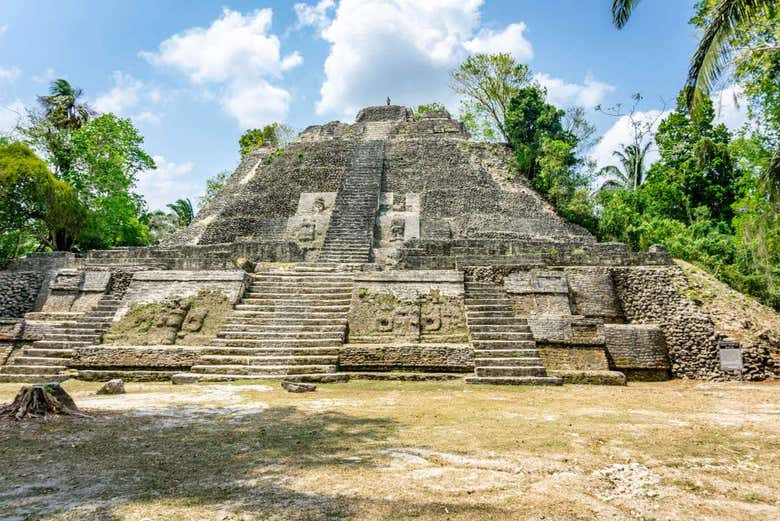 Excursión a Lamanai