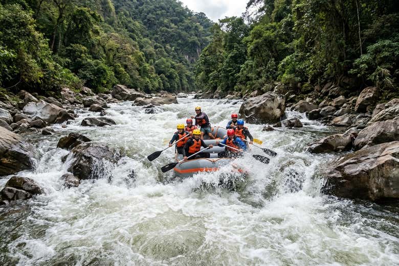 Rafting en el río Pescados