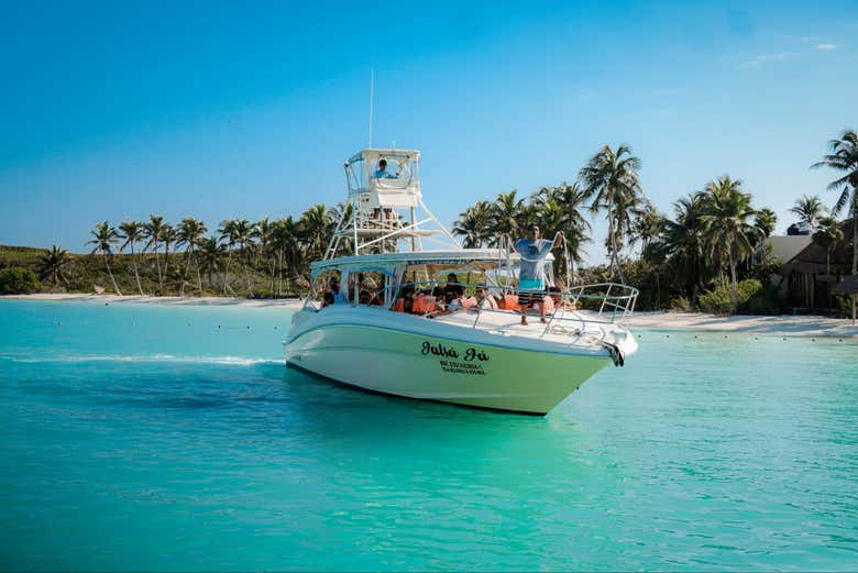 Excursión a Isla Contoy e Isla Mujeres