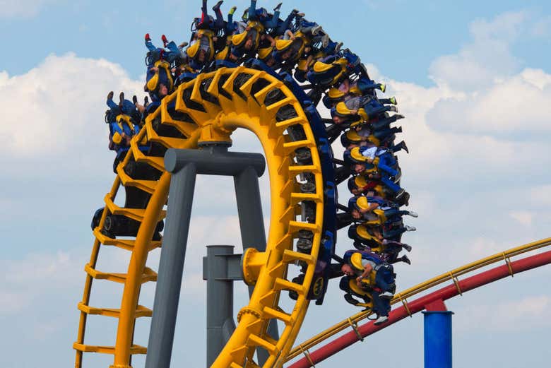 Entrada al parque Six Flags