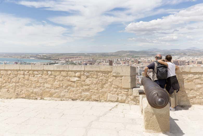 Free tour por el castillo de Santa Bárbara
