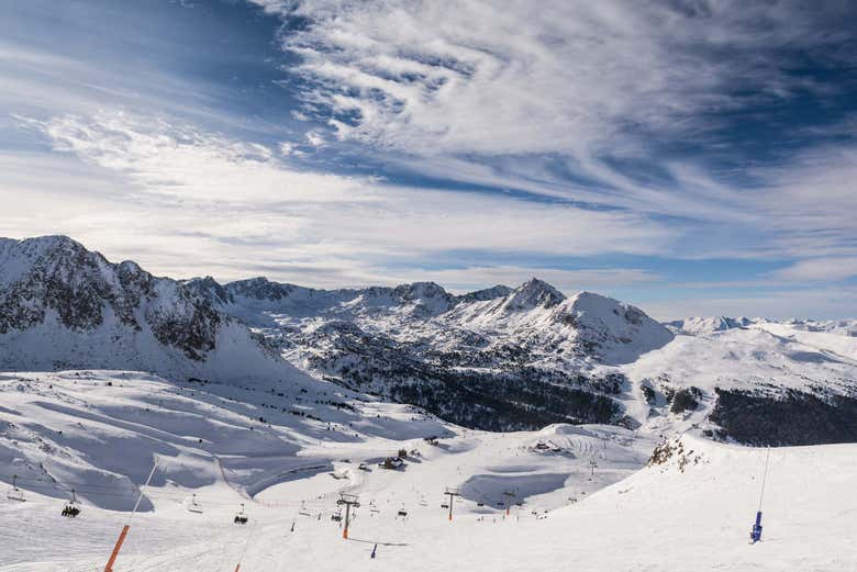 Paseo en moto de nieve por Grandvalira