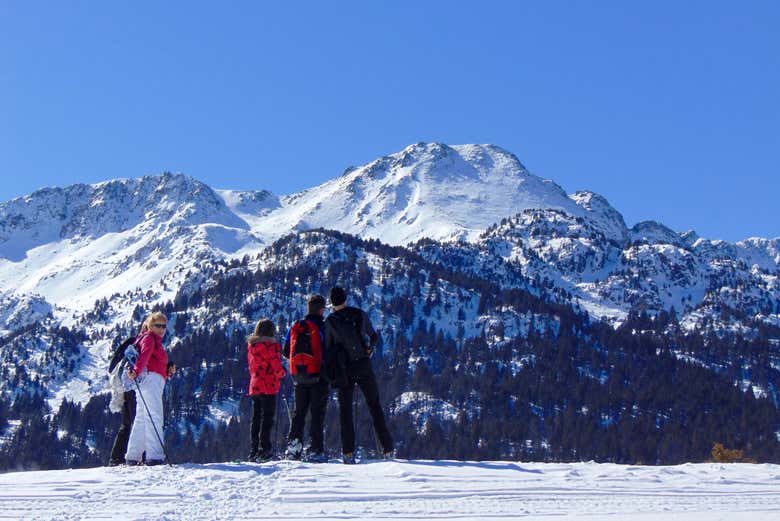 Paseo con raquetas de nieve por Grandvalira