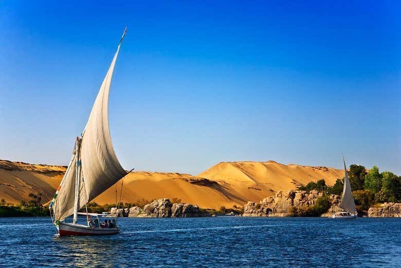 Excursión en barco al poblado nubio