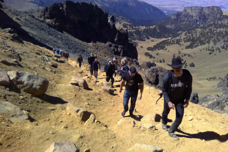Excursión a los volcanes Popocatépetl e Iztaccíhuatl en grupo reducido