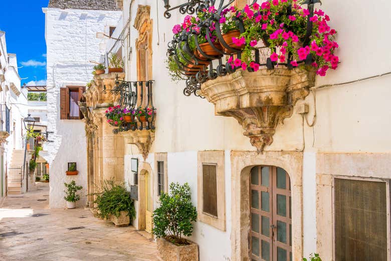 Excursión a Alberobello, Ostuni y Locorotondo