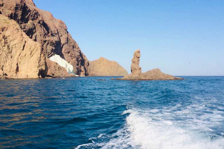 Paseo en barco por el Cabo de Gata
